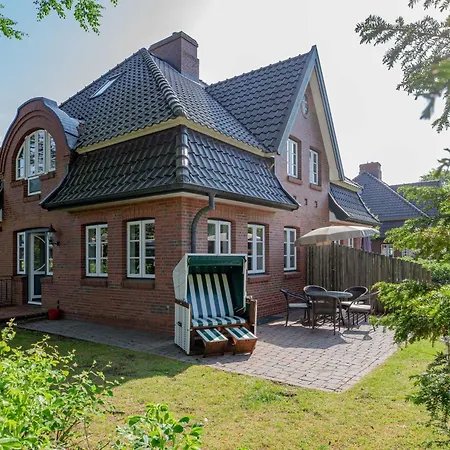 Annes Strandhaus Holiday home *